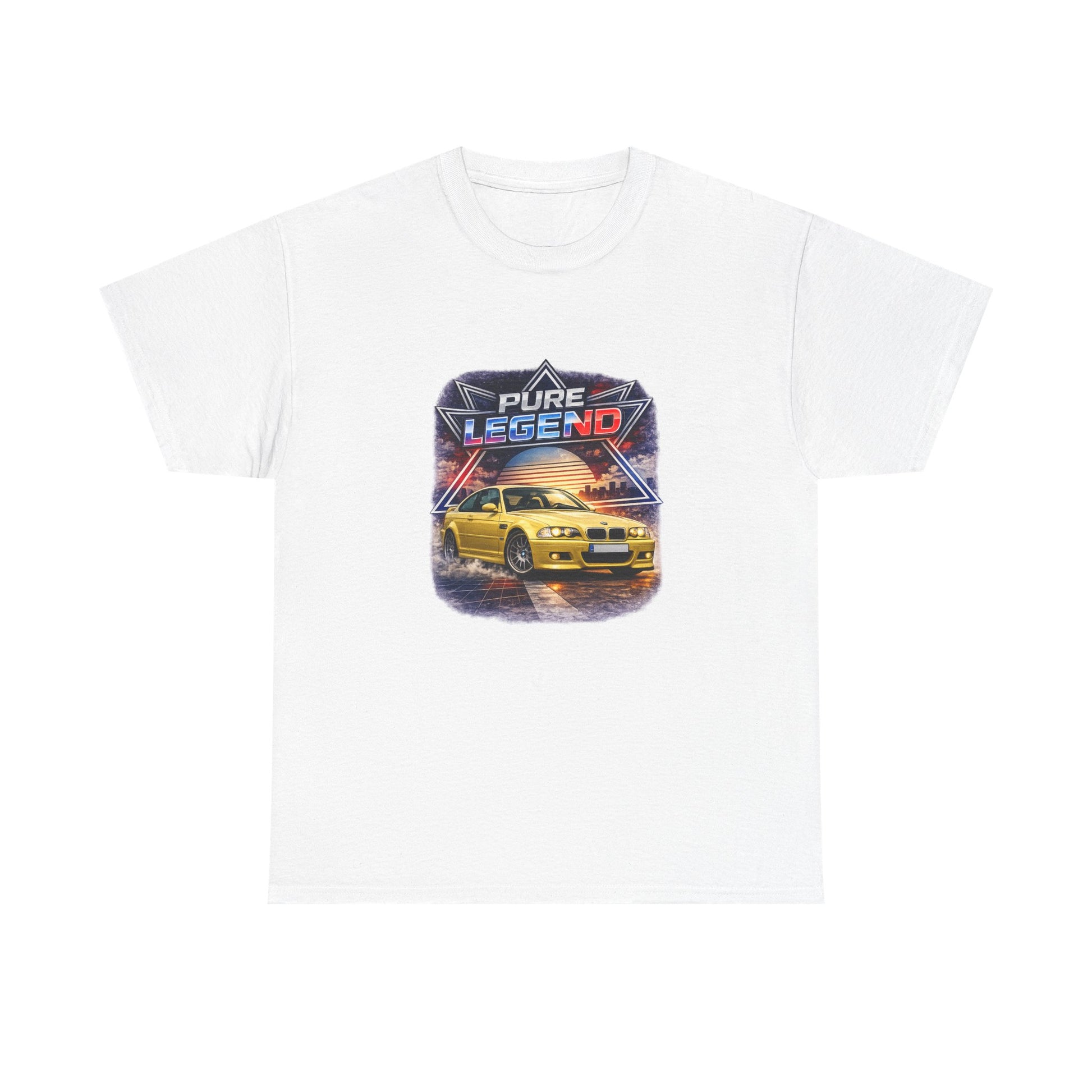 Bílé tričko se žlutým retro sportovním autem a nápisem Pure Legend